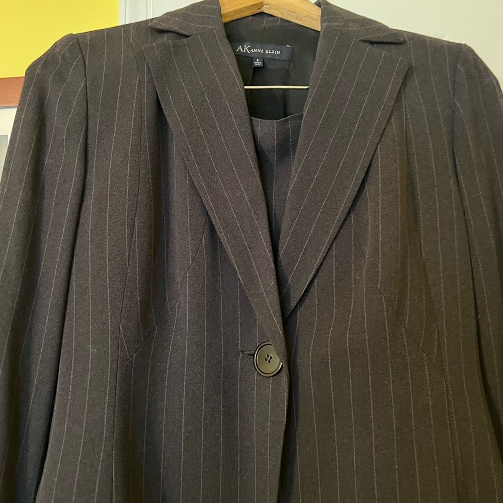 Anne Klein skirt suit pinstripe.  Jacket is size 6 and skirt size 10